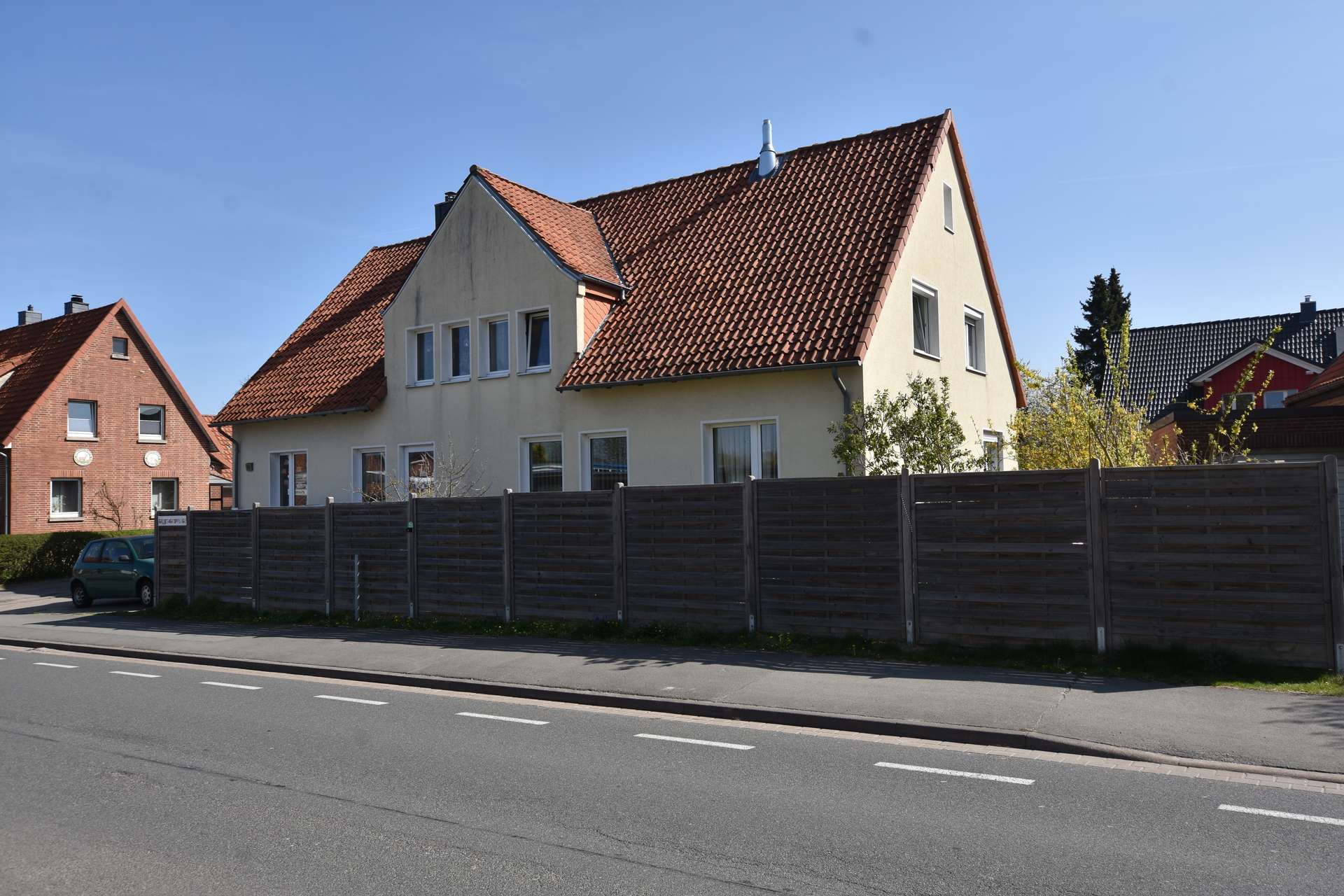 3-familienhaus-mit-deisterblick