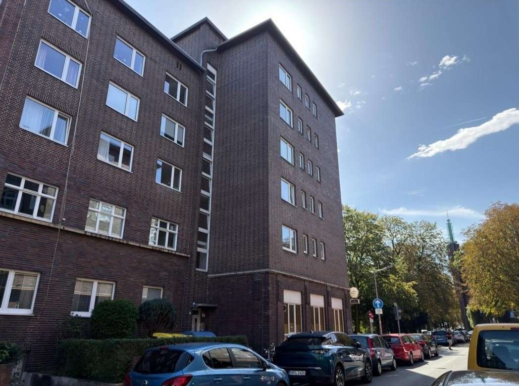 stilvoll-wohnen-in-der-list-charmante-2-zimmer-wohnung-mit-besonderem-ausblick